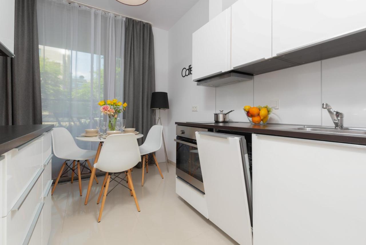 Kolejowa Apartments Warsaw By Noclegi Renters Kültér fotó