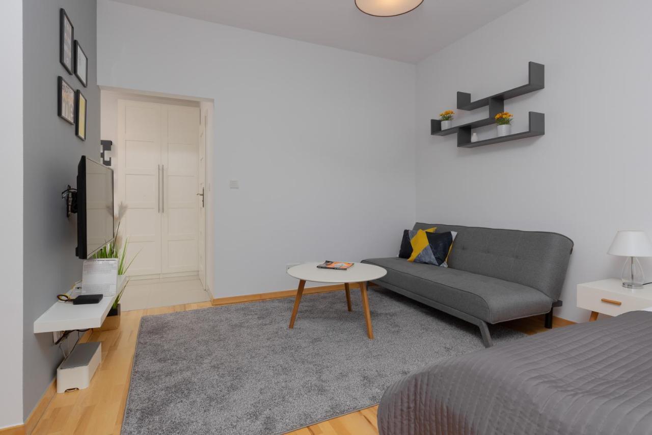 Kolejowa Apartments Warsaw By Noclegi Renters Kültér fotó